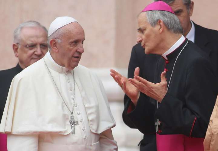 Papa encarga al cardenal Zuppi una misión de paz sobre Ucrania