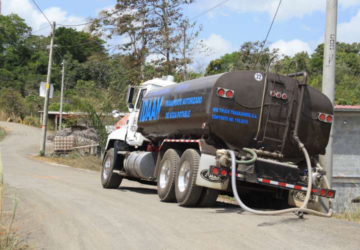 IDAAN intenta reducir servicio de carros cisternas