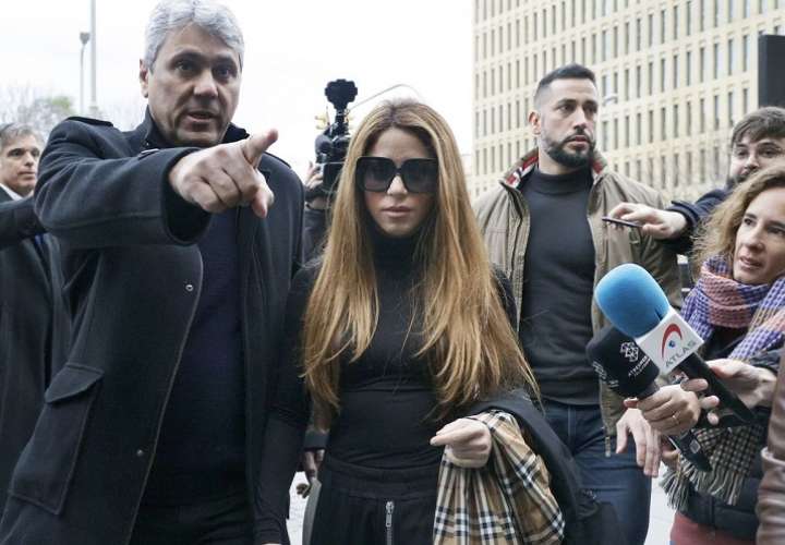 Hacienda retira 51 testigos contra Shakira por evasión de impuestos