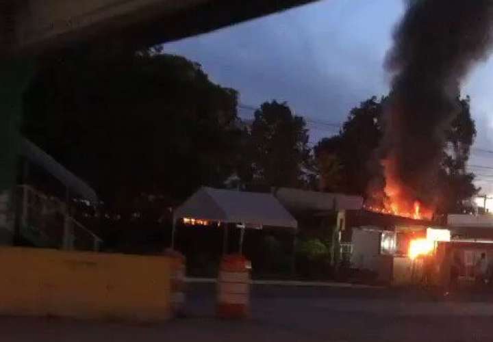 Escena del incendio.   (Foto: Tráfico Panamá)