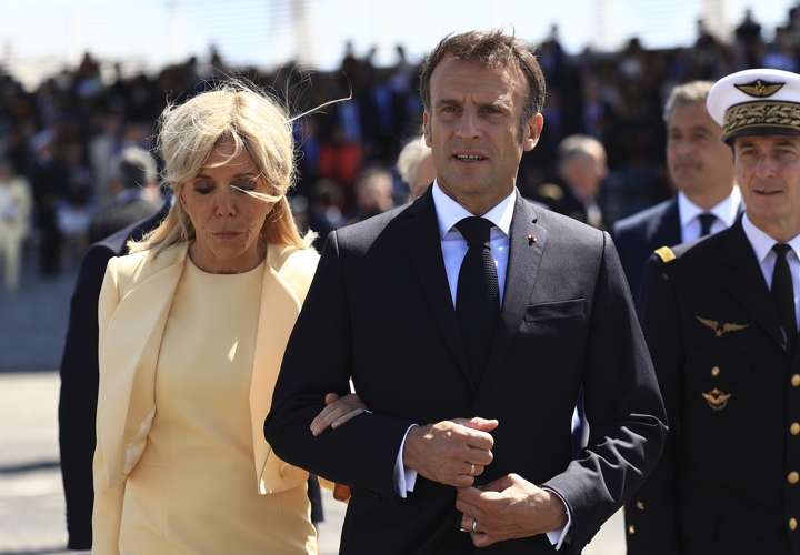 ¡Macabro! Envían dedo humano al presidente de Francia. Ya lo odian