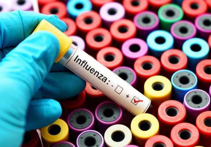 El Minsa solicita a la población ir a vacunarse contra la influenza.