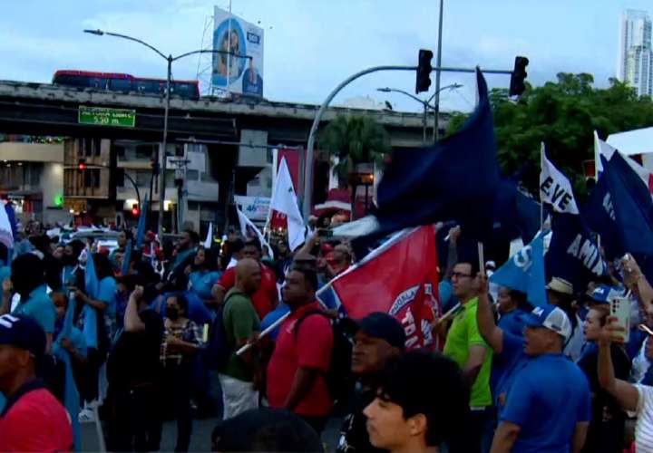 Protesta para reclamar referéndum sobre el tema minero en Panamá