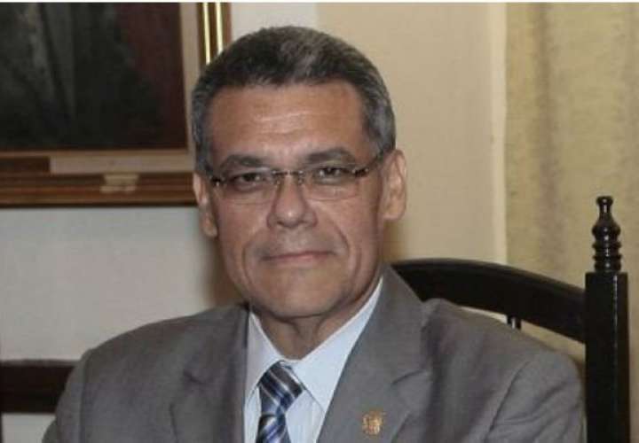 Bosco Ricardo Vallarino Castrellón (exalcalde del distrito de Panamá 2009-2012).