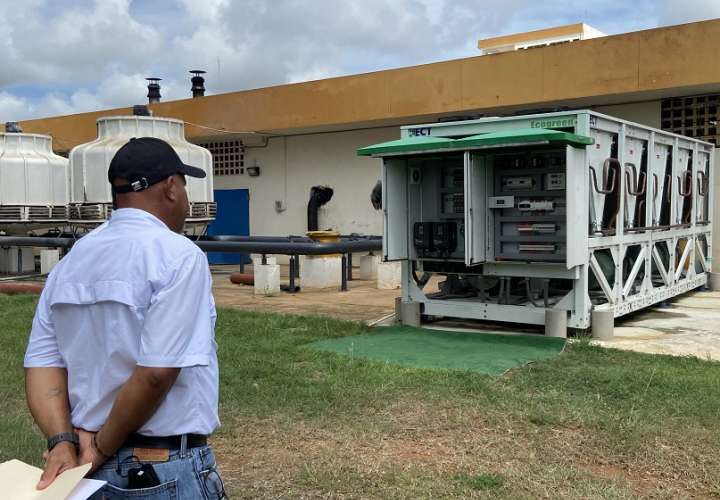 Un apagón eléctrico causó graves daños en el sistema operativo de los chillers (unidad de enfriamiento) del hospital regional Nicolás A. Solano.