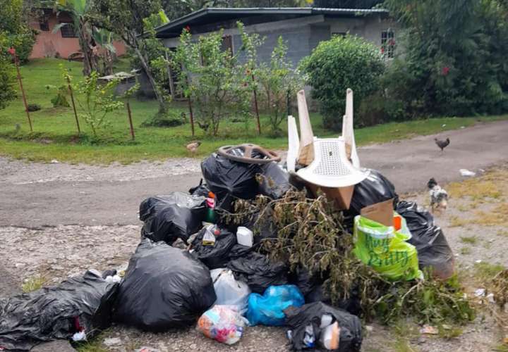 Colonenses piden cambio de empresa recolectora de basura