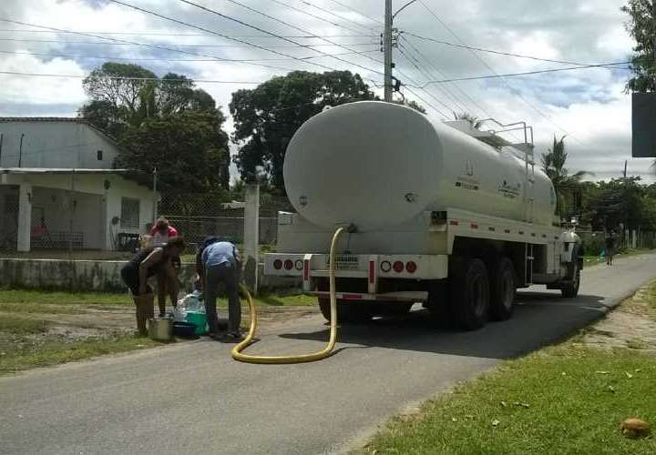 Distribuir agua con cisternas costará al IDAAN $21.1 millones