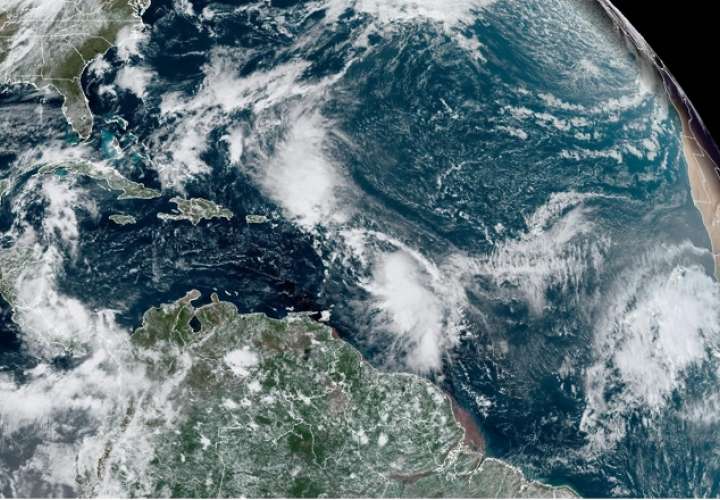 Tammy se fortalece y amenaza con vientos huracanados islas caribeñas