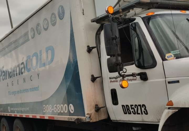 Gestionan paso expedido de camión con insumos médicos en Colón