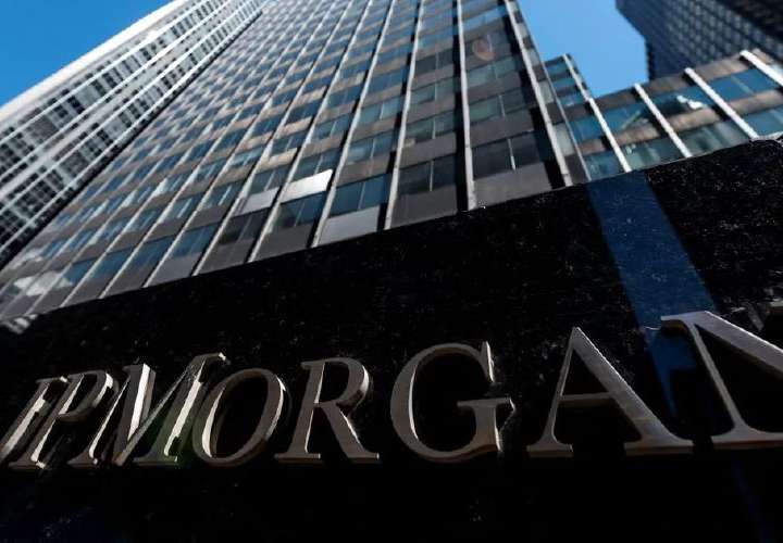 JP Morgan vaticina pérdida de grado inversión si cierran mina