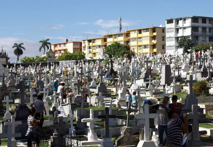Uno de los cementerios municipales.