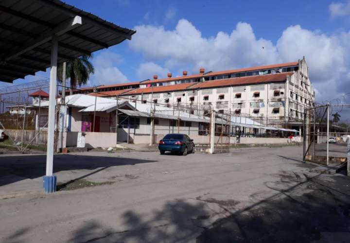 Suspenden visita en pabellón de cárcel de Colón afectado por Covid