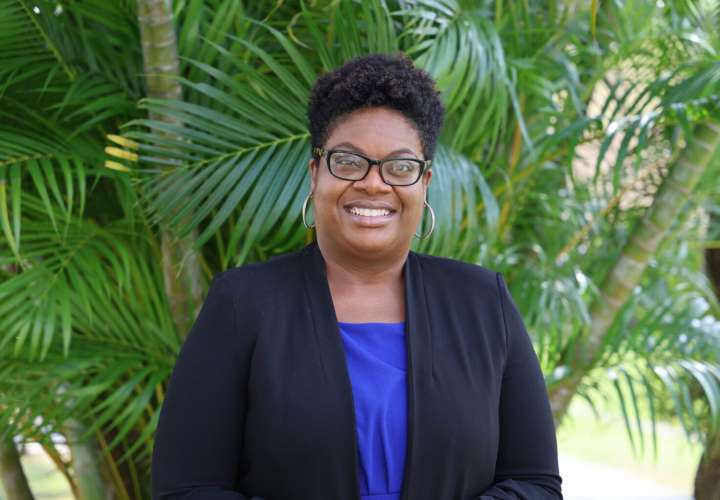 La directora de la oficina regional para Centroamérica y el Caribe es la doctora Yoran Grant-Greene, epidemióloga con amplia experiencia en salud global.