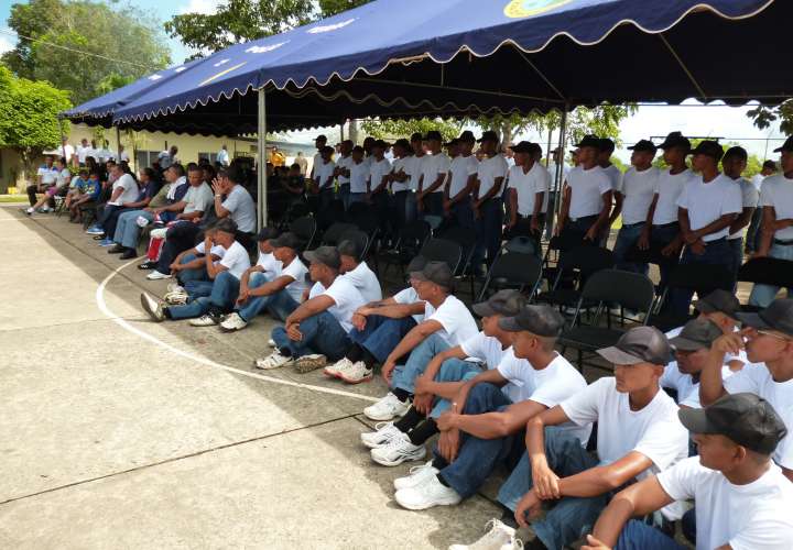 varias escuelas en la Ciudad de Santiago, Veraguas, se encuentra en estado deplorable.
