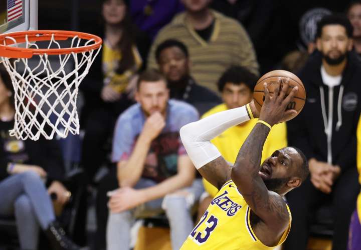El alero de Los Angeles Lakers LeBron James. /EFE