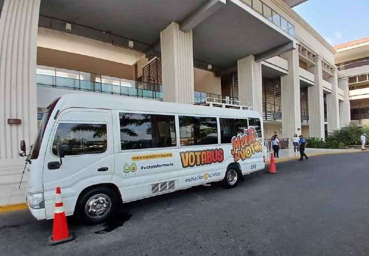 Presentan el "Vota Bus" para enseñar el sufragio