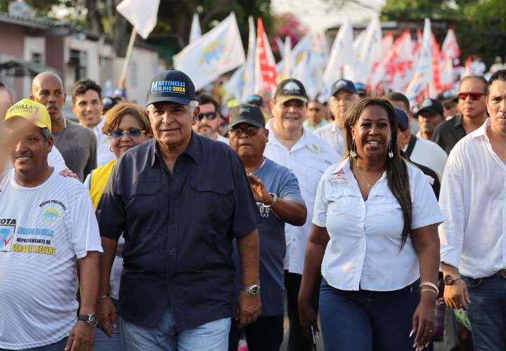 Mulino promete dinamizar la economía y luego visita Panamá Viejo