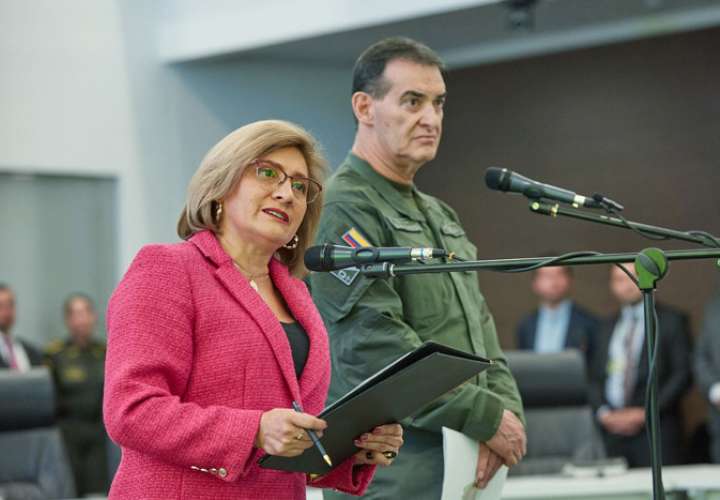 La fiscal general encargada, Martha Janeth Mancera, y el director de la Policía, el general William René Salamanca. EFE