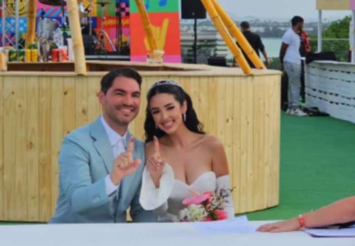 Dayana Sáez y Gio se casaron por lo civil