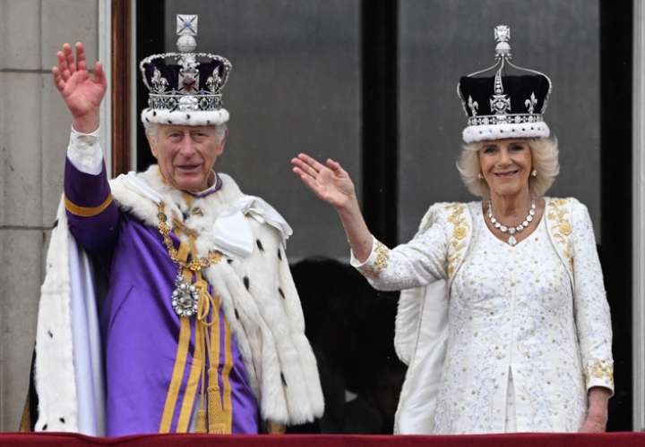 Carlos III asistirá a la misa de Pascua tras anuncio de su cáncer