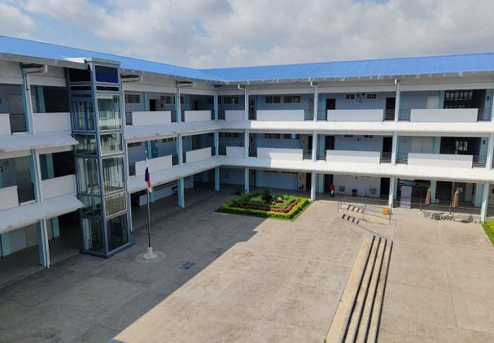 Escuela Bilingüe República de Costa Rica, ubicada en el distrito de La Chorrera.