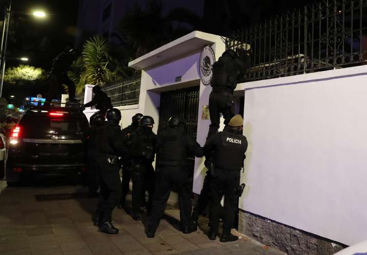 Ecuador irrumpe en embajada de México.¡Rompen relaciones! 