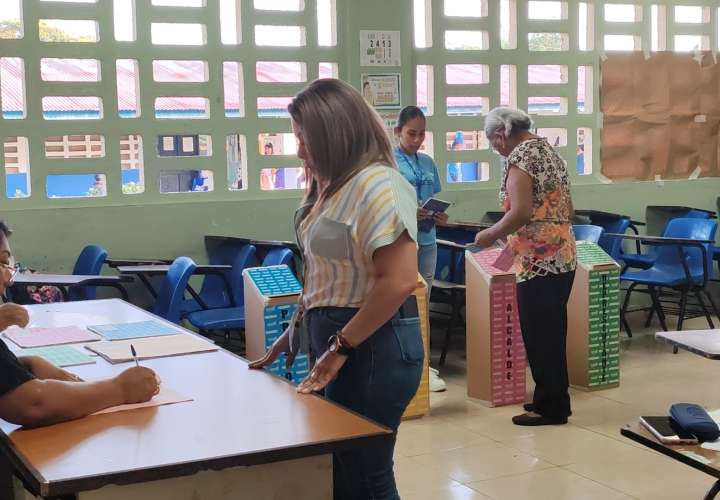 La  instalación de las mesas de votación en Panamá Oeste fue una de las quejas.