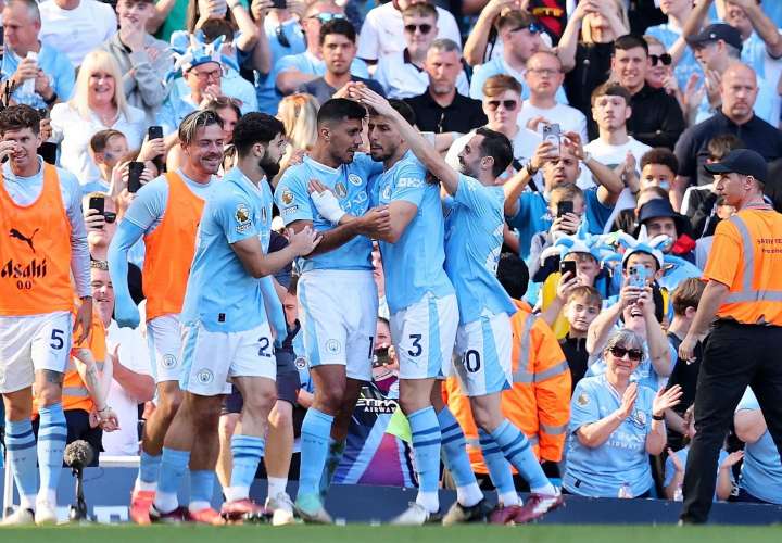 Los jugadores del Manchester City celebran el gol de Rodri, el 3-1. /Foto: EFE