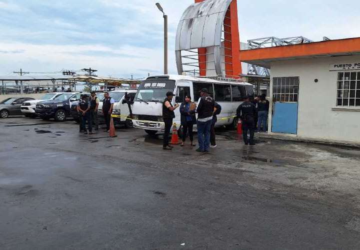 Matan a 2 mujeres en busito de ruta Moya-Los Andes