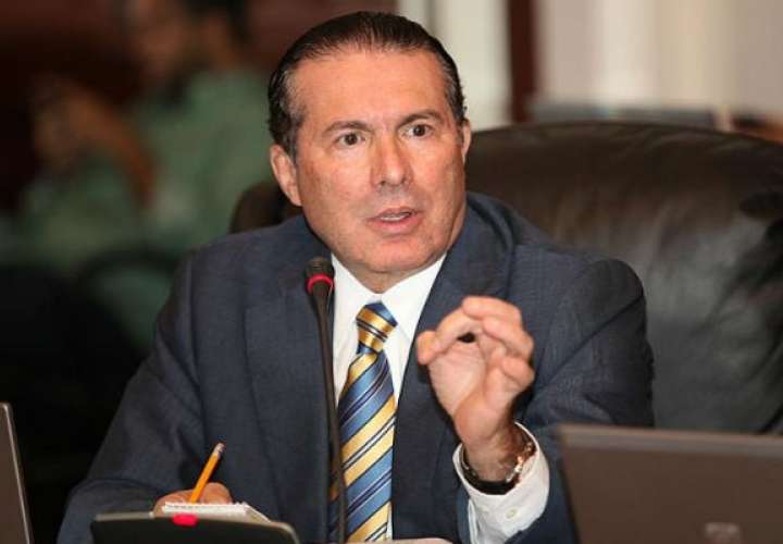 Roberto Henríquez, miembro del partido Cambio Democrático.