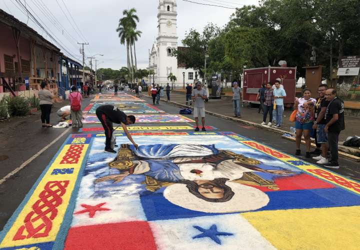 La Villa deslumbra con sus majestuosas alfombras