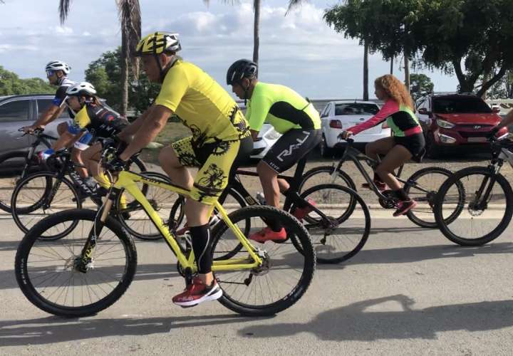 Celebran Día Mundial de la Bicicleta