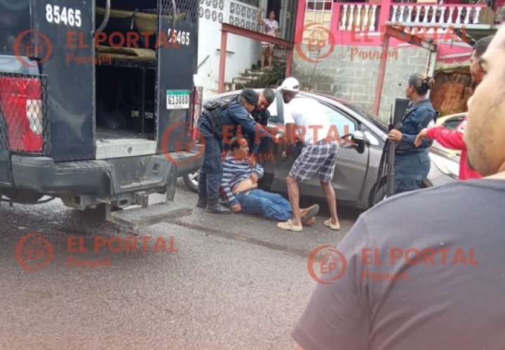 Conductor fue auxiliado por unidades de la Policía Nacional 