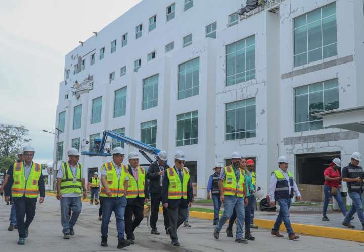 Nuevo hospital de Colón con 80% de avance