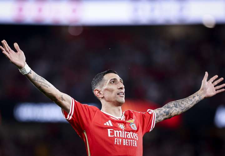 Argentino Di María seguirá en el Benfica