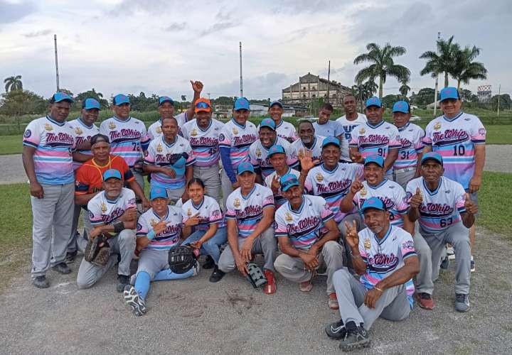 Equipo “The Whip” gana el campeonato provincial de veteranos en Colón