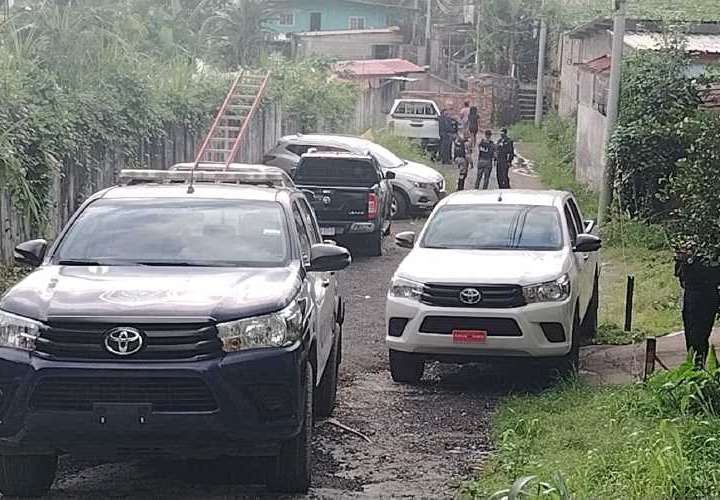 MATAN A MUJER Y LA TIRAN A FOSA