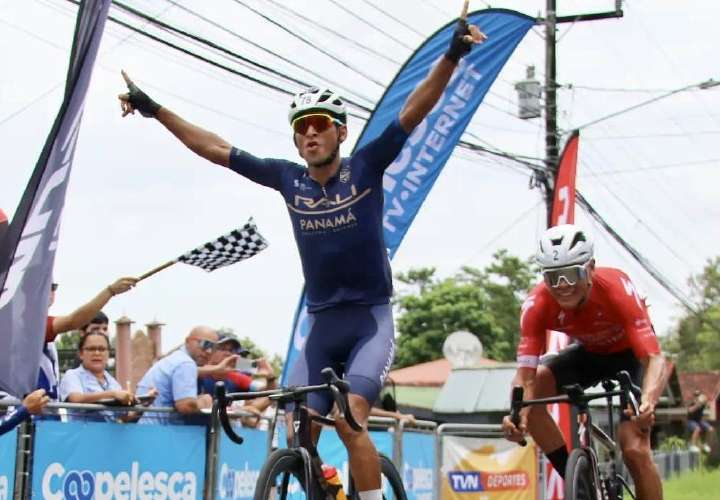 Panameño Alex Straj gana etapa de Vuelta a San Carlos, en C. Rica 