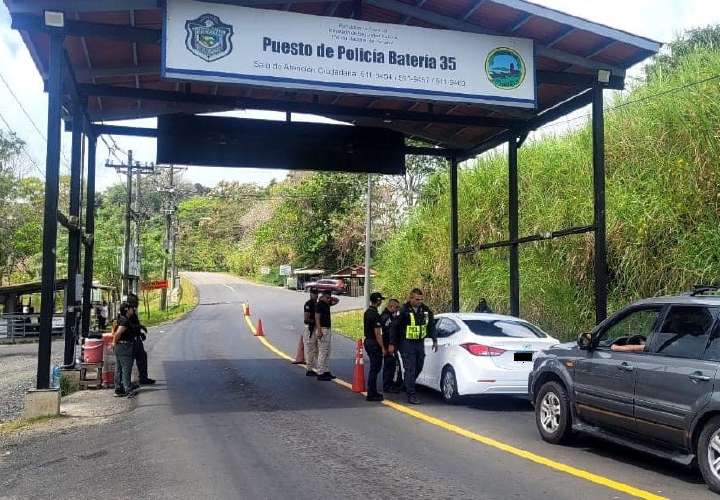 ¡Macabro! llevaban de madrugada un feto en bolsa negra y las agarran