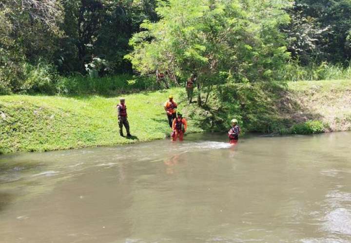 Las labores de búsqueda por la desaparción de un ciudadano continúa en río Rincón.