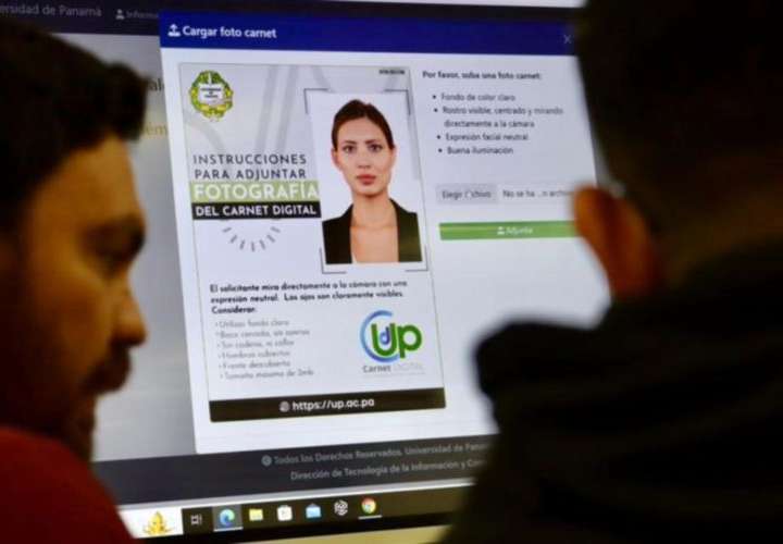 Universidad de Panamá lanza carnet digital estudiantil