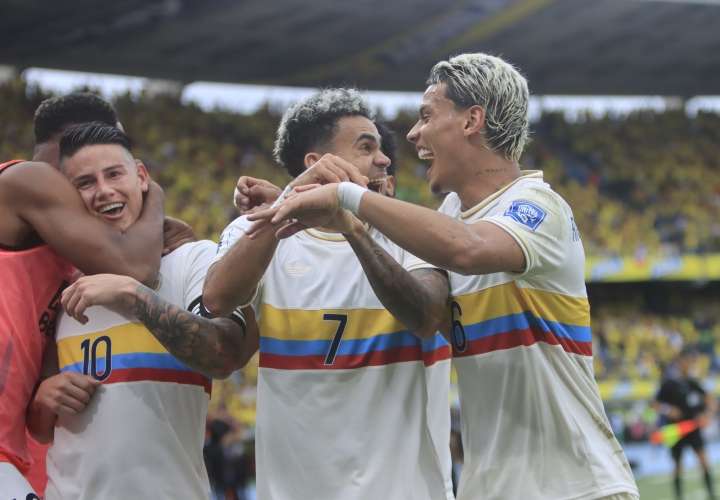 Lorenzo elogia el "partido completo" de Colombia