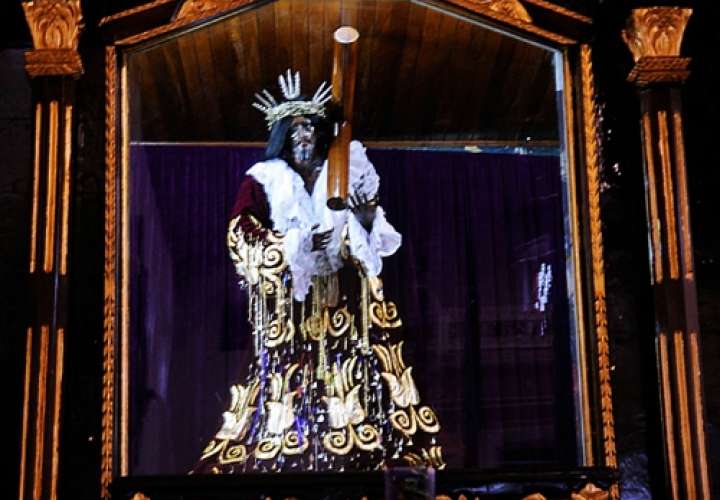 ¡El Nazareno me dijo que cuidará mi camino! ¡Grande el Cristo Negro! 