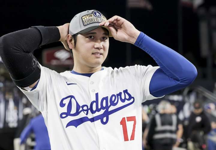 Pelota de Shohei Ohtani, vendida por 4,3 millones