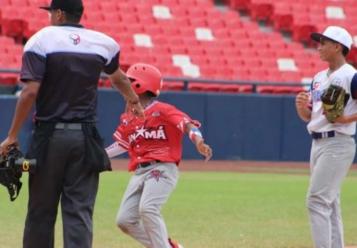 El partido, realizado en el estadio Rod Carew, fue reñido. Foto: WBSC Américas