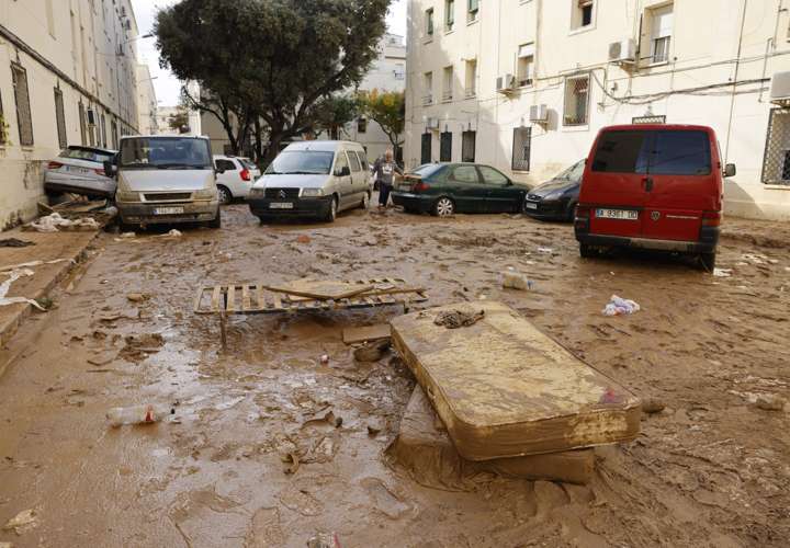 158 fallecidos deja temporal en España. Siguen buscando desaparecidos