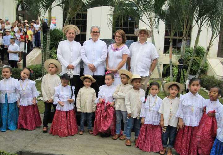 ¡Arranca Mes de la Patria!