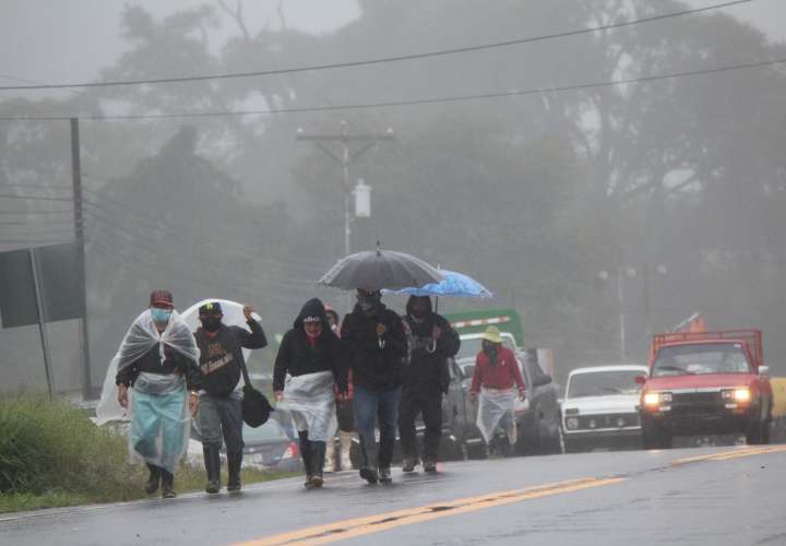 5 muertos y más de 1.500 personas afectadas por las fuertes lluvias