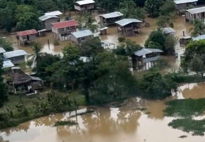 5 muertos y más de 3 mil afectados deja tormenta "Rafael" en Panamá