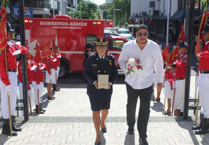 Adiós para exsubdirectora de bomberos